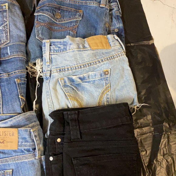 9 pairs of shorts - Picture 4 of 4